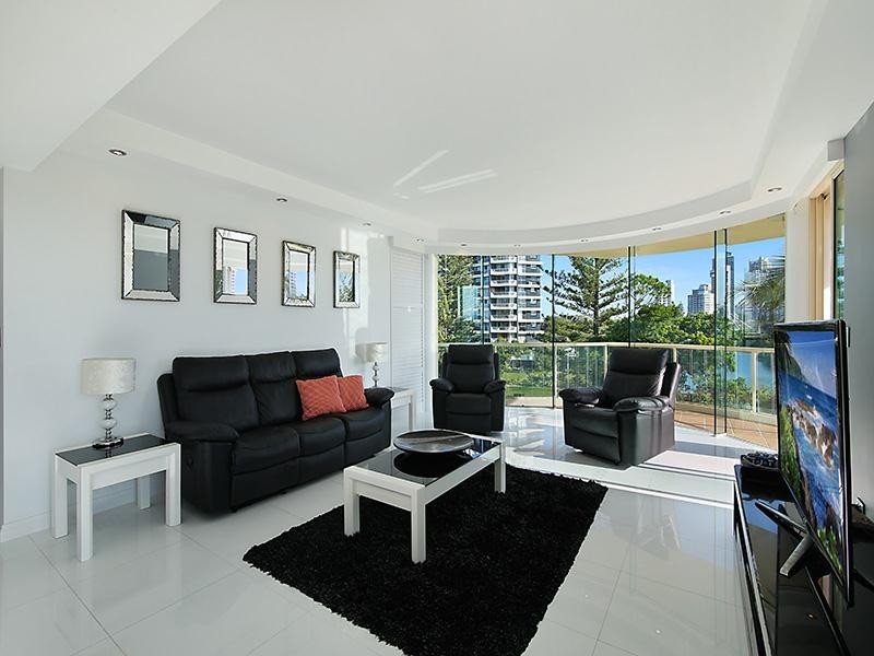 ‘Cable Beach’ 1 Cable  Street, Main Beach QLD 4217