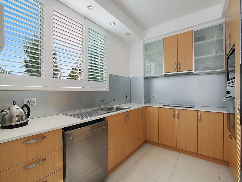 ‘Cable Beach’ 1 Cable  Street, Main Beach QLD 4217