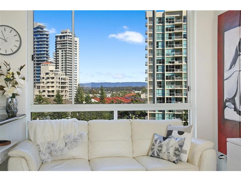 ‘PACIFIC VIEWS’ 5 Woodroffe  Avenue, Main Beach QLD 4217