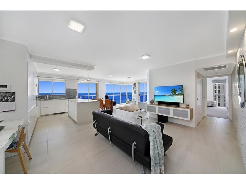 ‘XANADU EAST’ 59 Pacific  Street, Main Beach QLD 4217