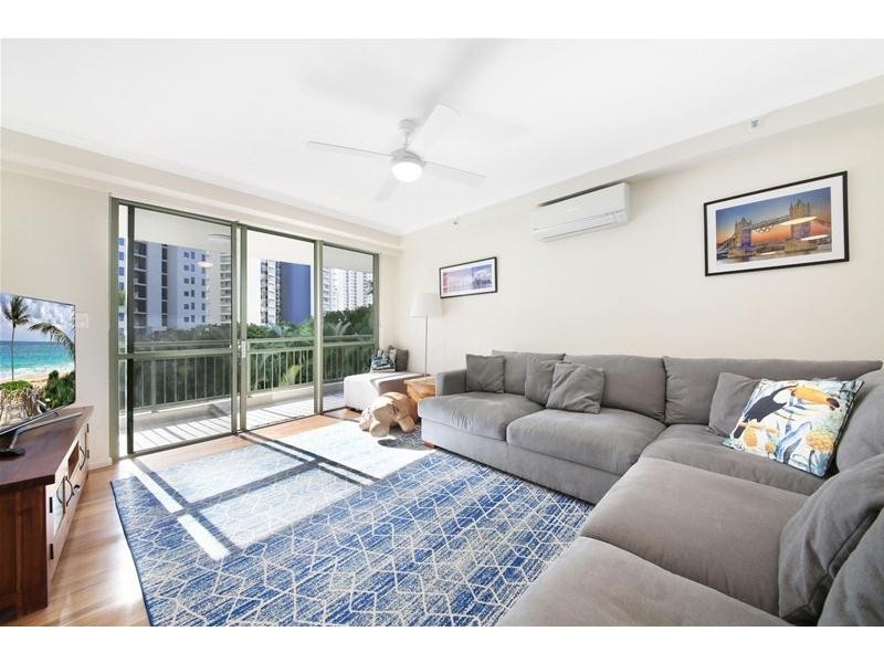 ‘The Meriton’ 29 Woodroffe Avenue, Main Beach QLD 4217