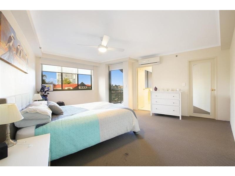 ‘The Meriton’ 29 Woodroffe Avenue, Main Beach QLD 4217