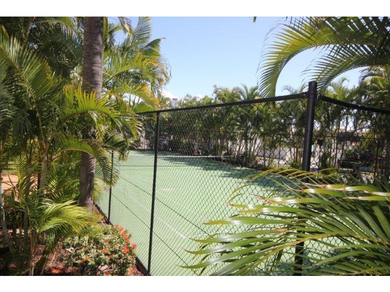 ‘The Meriton’ 29 Woodroffe Avenue, Main Beach QLD 4217