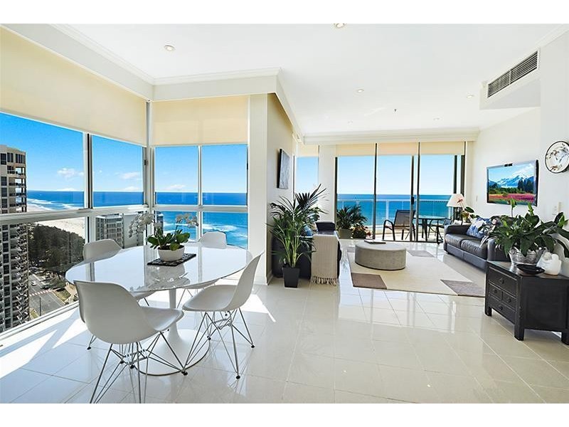 5 Woodroffe Avenue ‘PACIFIC VIEWS’, Main Beach QLD 4217
