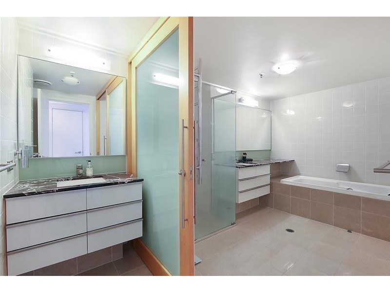 ‘LIBERTY PANORAMA’ 1 Lennie Avenue, Main Beach QLD 4217