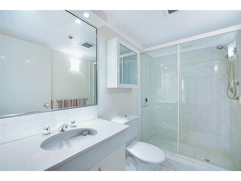 2 Admiralty Drive ‘ATLANTIS WEST’, Paradise Waters QLD 4217