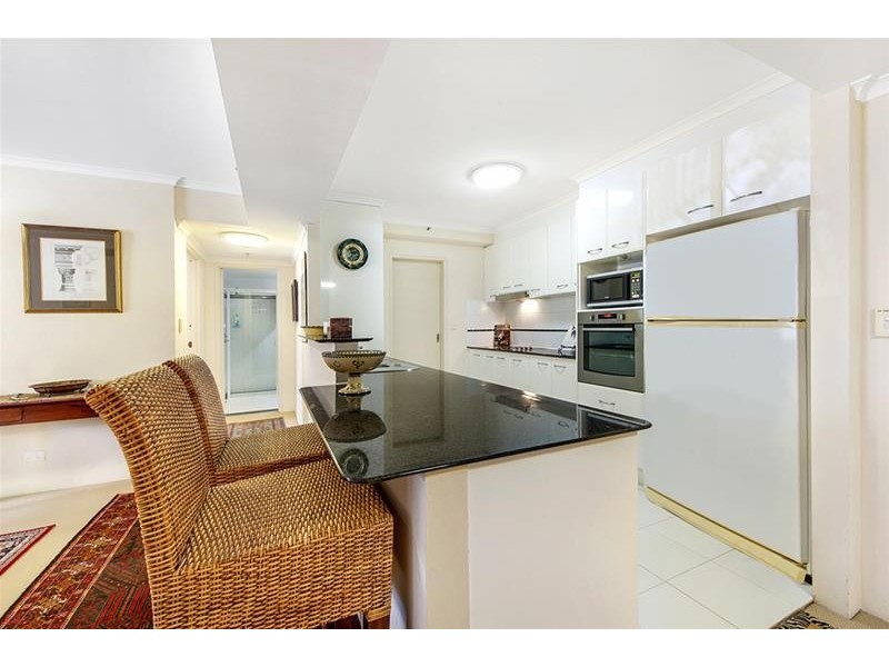 ‘OSCAR ON MAIN’ 1 Hughes Avenue, Main Beach QLD 4217