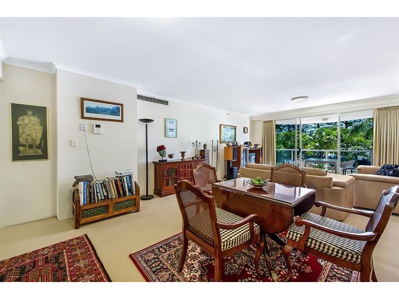 ‘OSCAR ON MAIN’ 1 Hughes Avenue, Main Beach QLD 4217