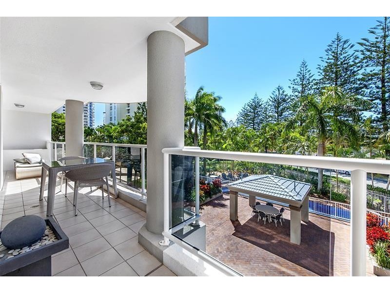 ‘OSCAR ON MAIN’ 1 Hughes Avenue, Main Beach QLD 4217