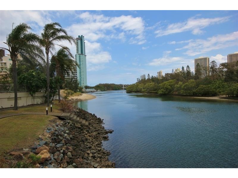 ‘CONTESSA’ 1 Serisier Avenue, Main Beach QLD 4217