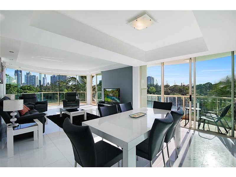 ‘Cable Beach’ 1 Cable  Street, Main Beach QLD 4217