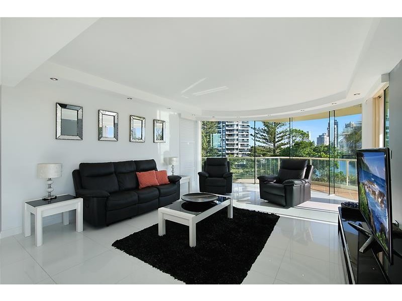 ‘Cable Beach’ 1 Cable  Street, Main Beach QLD 4217