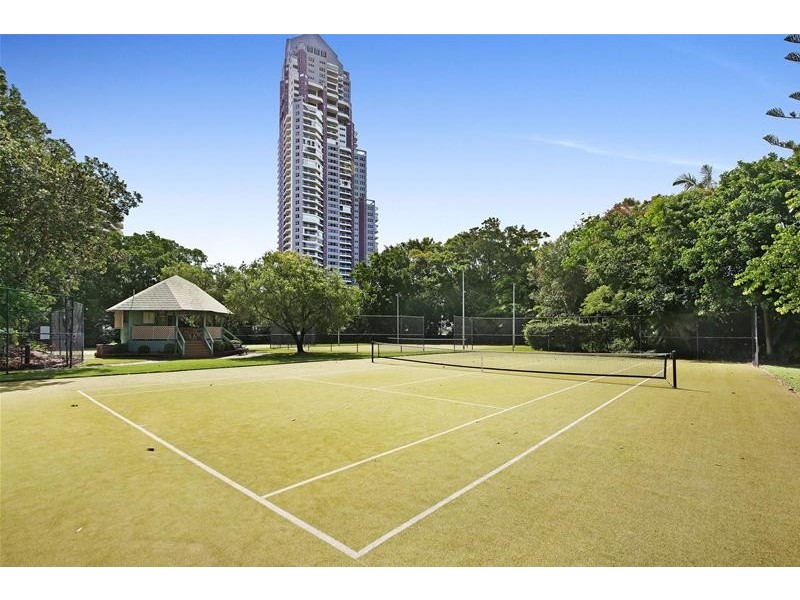 ‘ATLANTIS WEST’ 8 Admiralty Drive, Paradise Waters QLD 4217