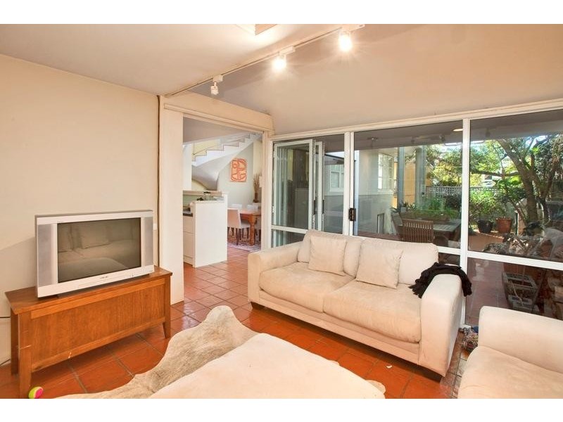 2A Herbert Road, Edgecliff NSW 2027