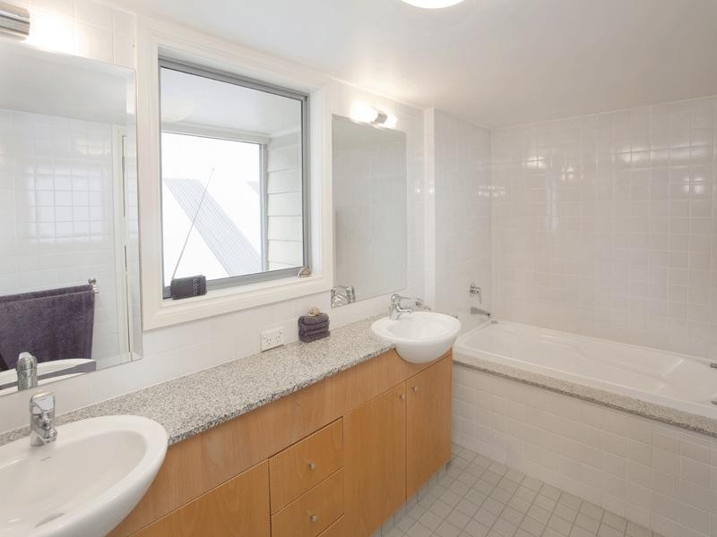 5.25/6 Cowper Wharf Road, Woolloomooloo NSW 2011