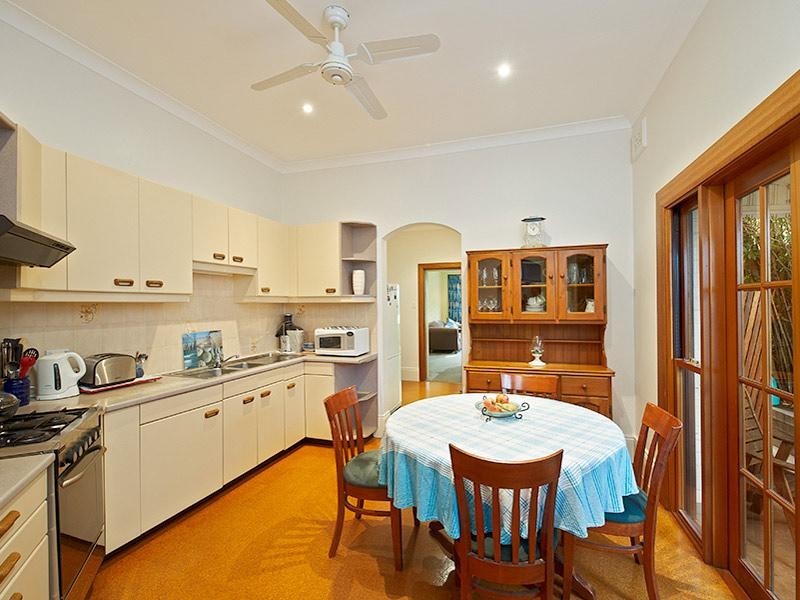 11 Illawong Avenue, Tamarama NSW 2026