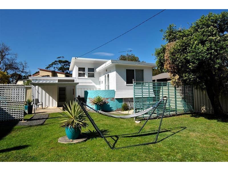 4 Mitchell Road, Callala Bay NSW 2540