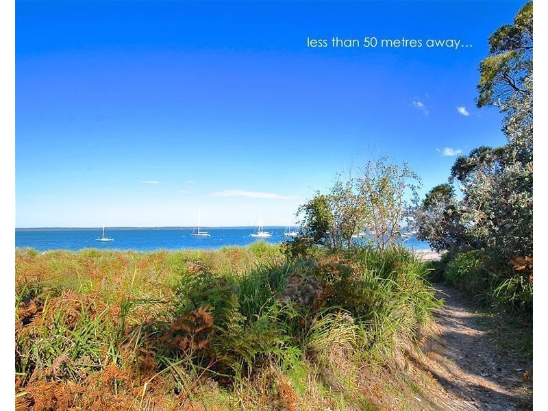 4 Mitchell Road, Callala Bay NSW 2540