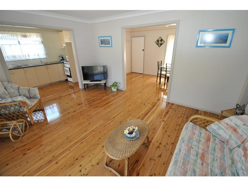 3 Prince Edward Avenue, Culburra Beach NSW 2540