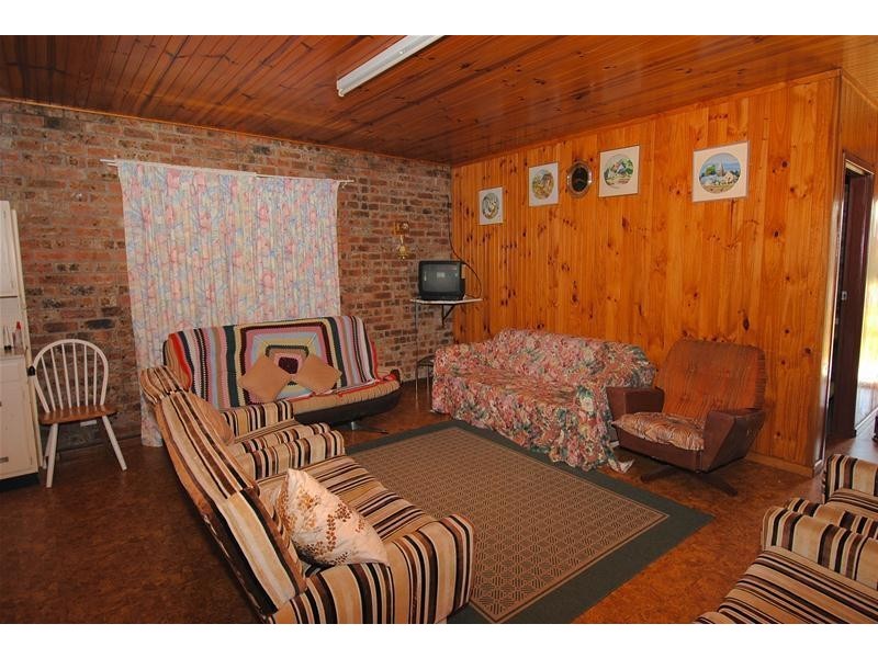 57 Watts Road, Callala Beach NSW 2540