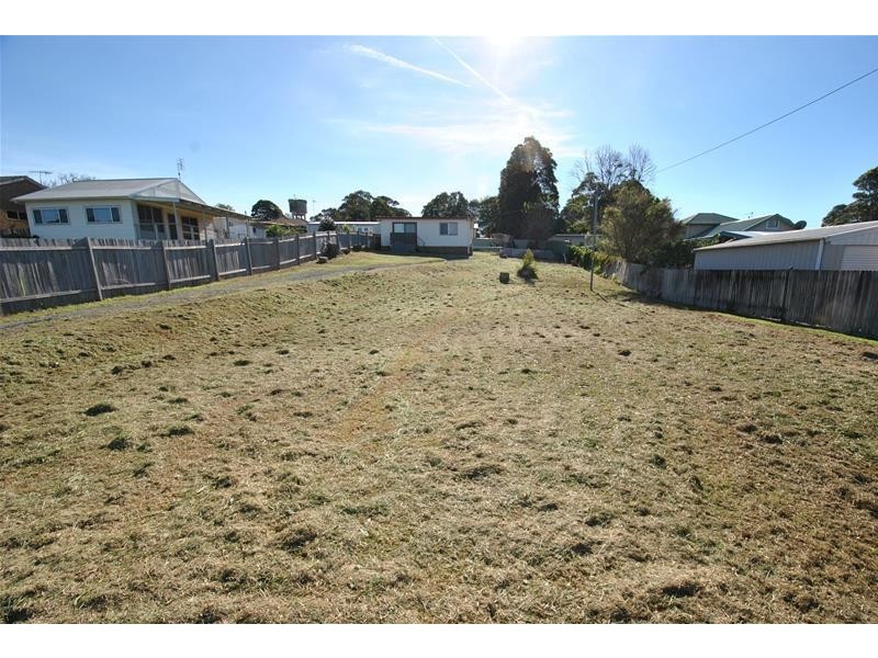 27 South Street, Greenwell Point NSW 2540
