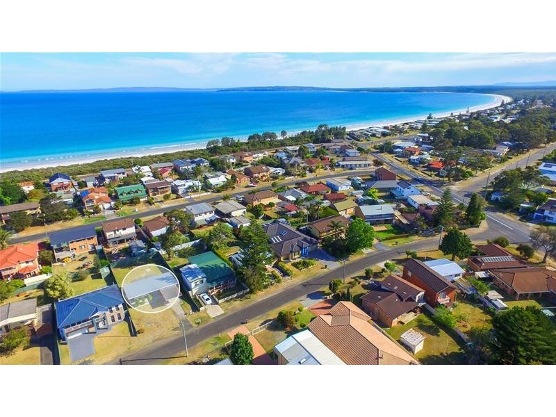 11 Verge Road, Callala Beach NSW 2540