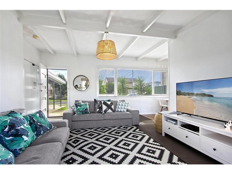 11 Verge Road, Callala Beach NSW 2540