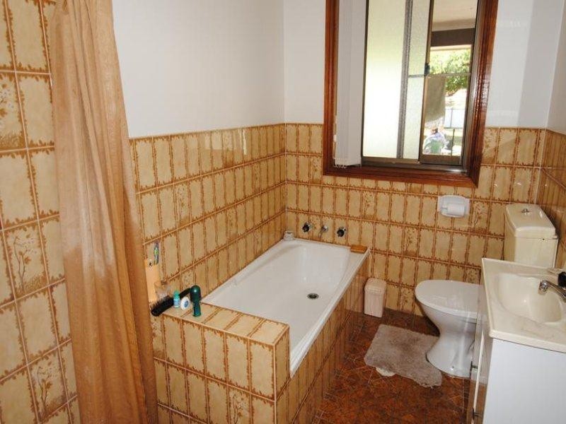 1 Queen Mary Street, Callala Beach NSW 2540