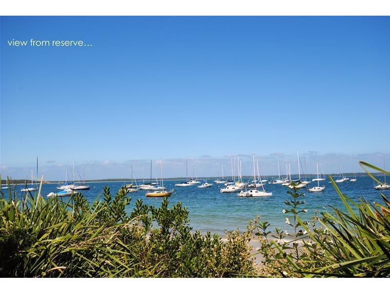 4 Boorawine Terrace, Callala Bay NSW 2540