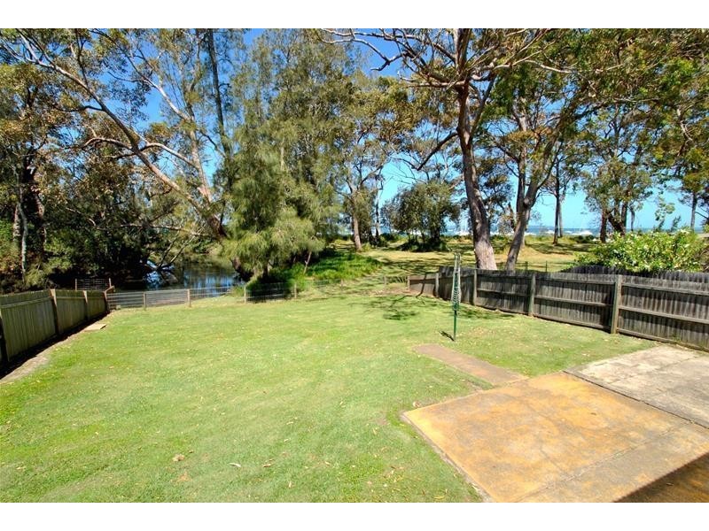 4 Boorawine Terrace, Callala Bay NSW 2540