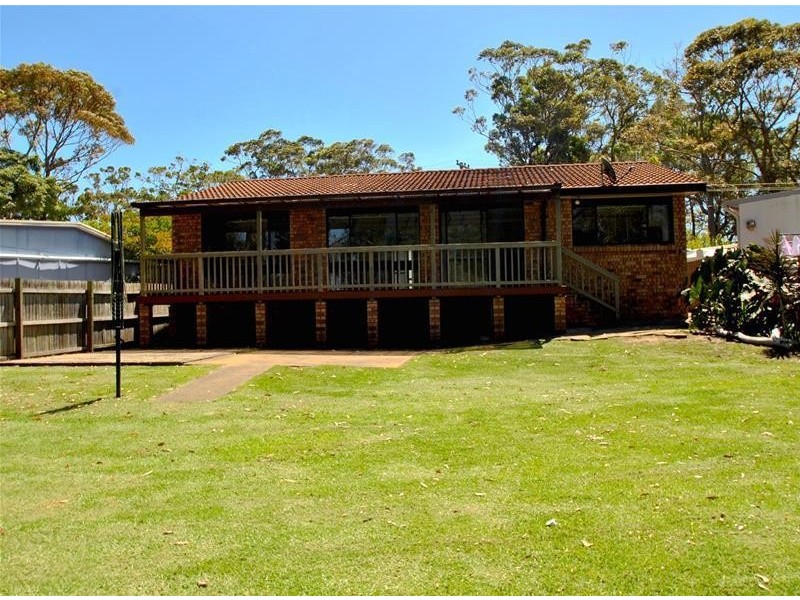 4 Boorawine Terrace, Callala Bay NSW 2540