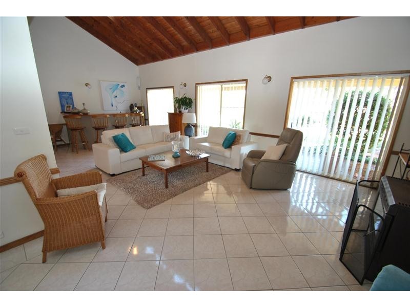 7 Orontes Street, Orient Point NSW 2540