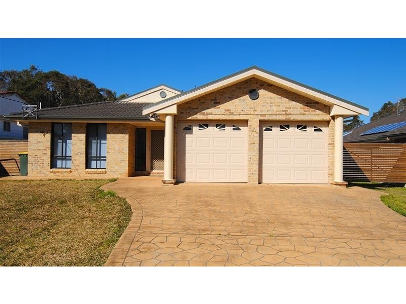 32 Bay Street, Callala Bay NSW 2540