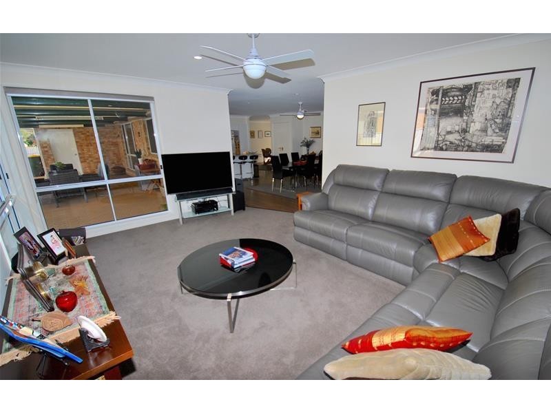 14 Warrego Place, Callala Bay NSW 2540