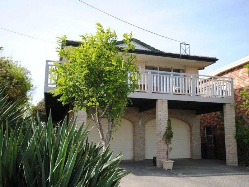 16 Greenway Road, Callala Beach NSW 2540