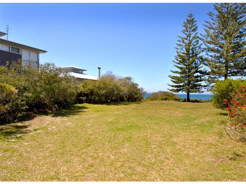 83 Quay Road, Callala Beach NSW 2540