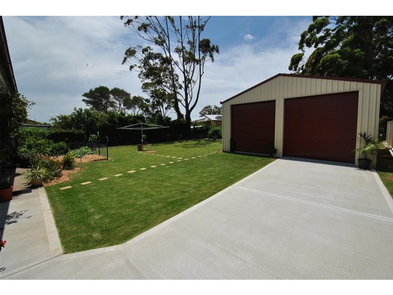 8 Greenbank Grove, Culburra Beach NSW 2540