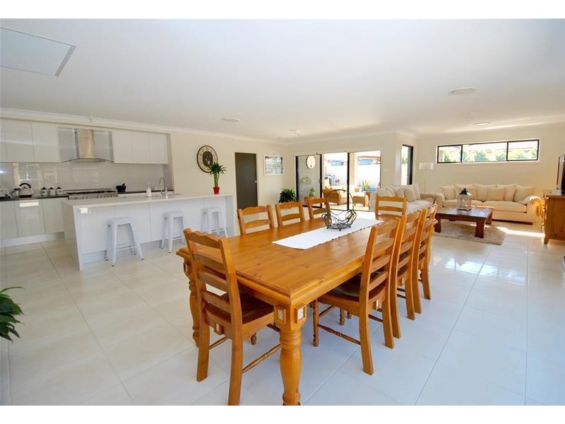 47 Emmett Street, Callala Bay NSW 2540