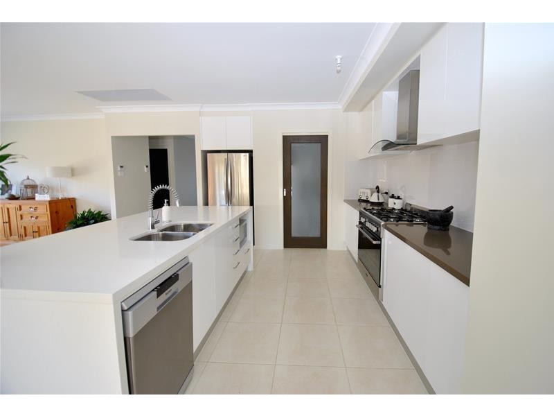 47 Emmett Street, Callala Bay NSW 2540