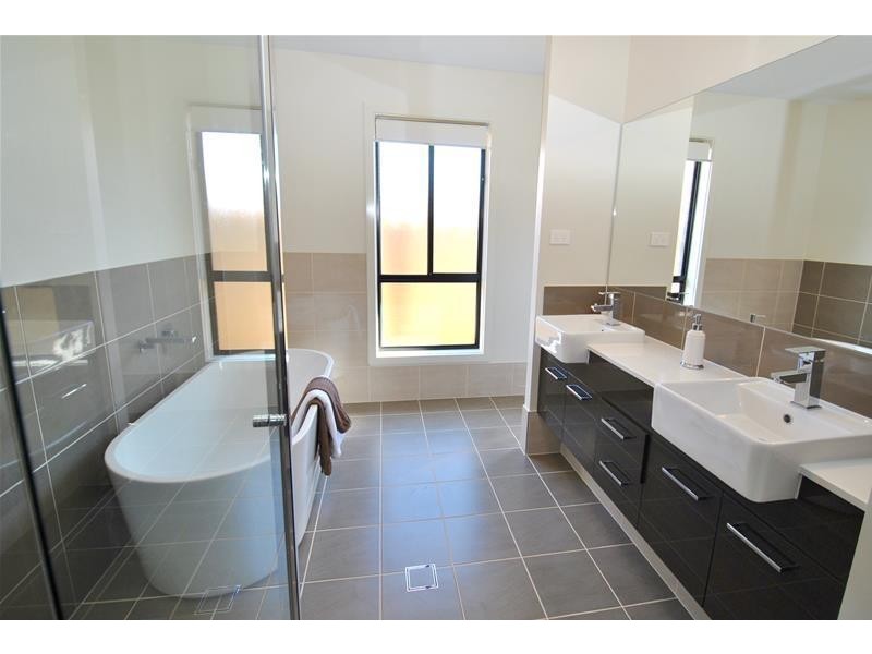 47 Emmett Street, Callala Bay NSW 2540