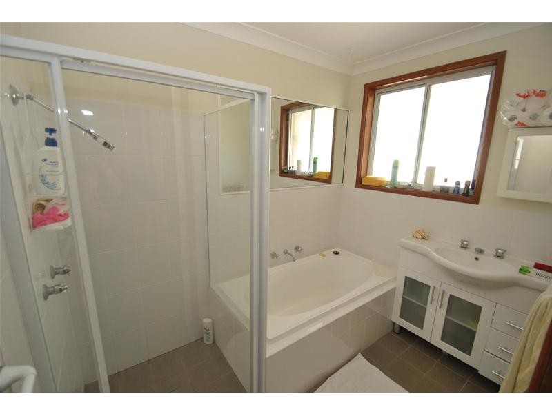 42 Orient Avenue, Orient Point NSW 2540