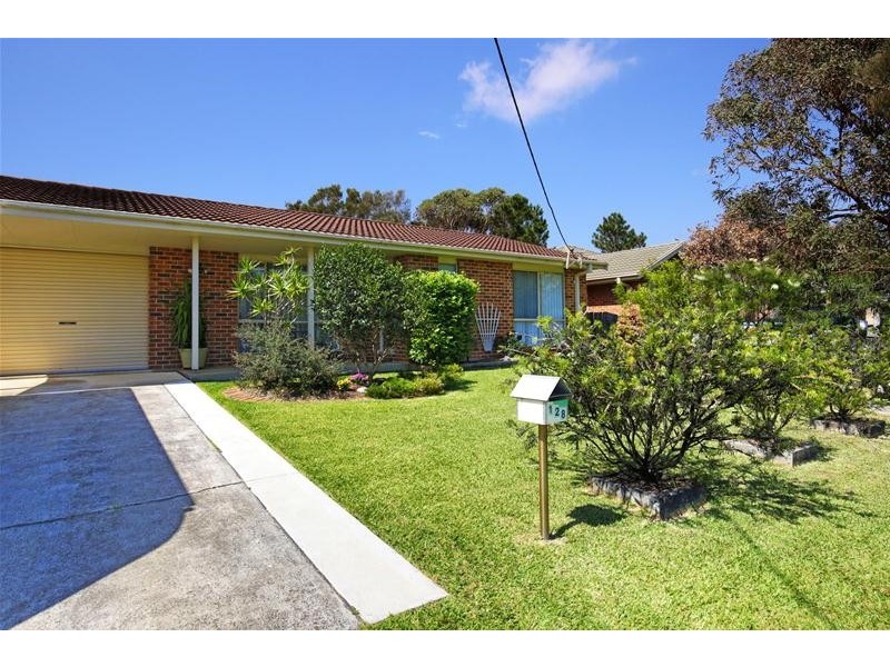 128 Prince Edward Avenue, Culburra Beach NSW 2540