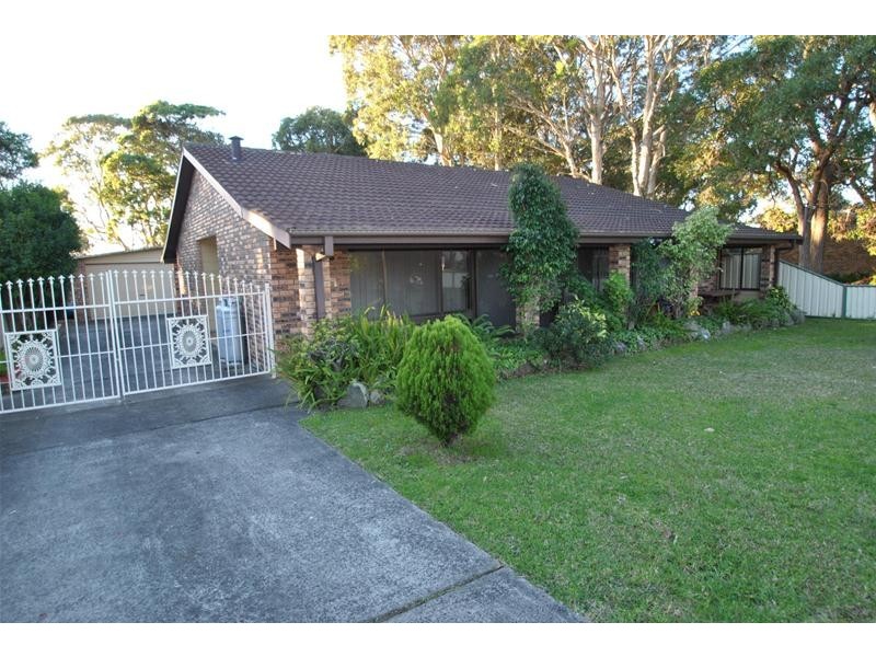 33 Brighton Parade, Culburra Beach NSW 2540