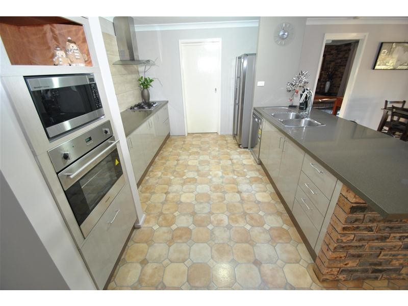 33 Brighton Parade, Culburra Beach NSW 2540