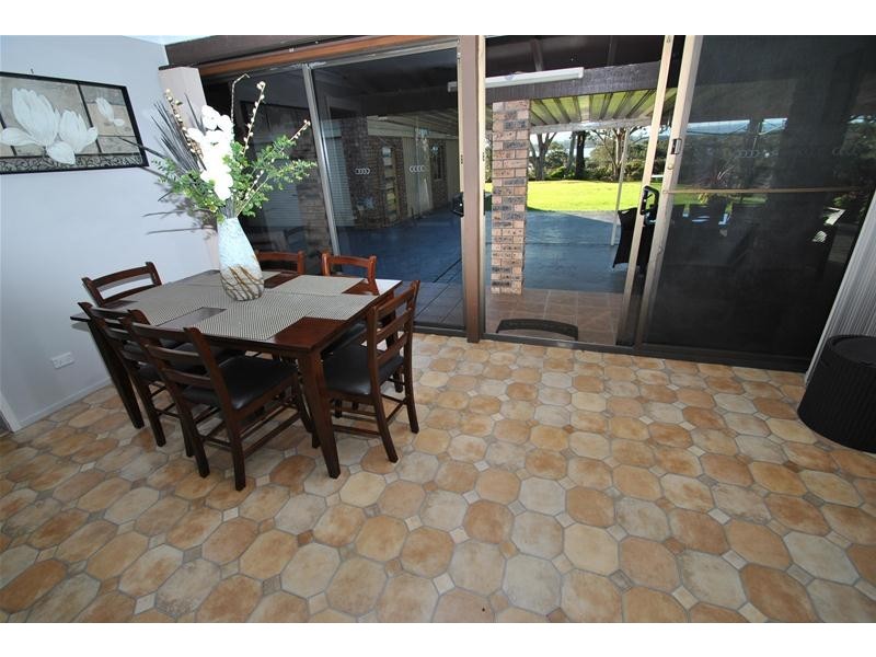 33 Brighton Parade, Culburra Beach NSW 2540