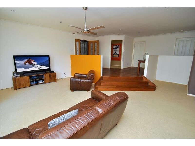 2 Torrens Close, Callala Bay NSW 2540