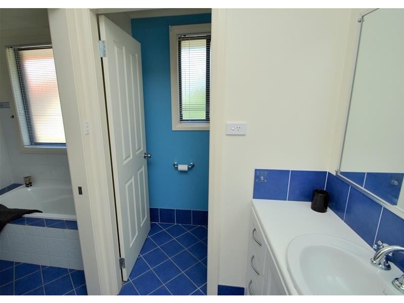 2 Torrens Close, Callala Bay NSW 2540