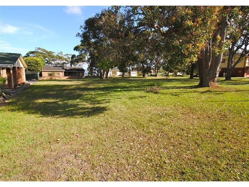 63 Greenbank Grove, Culburra Beach NSW 2540