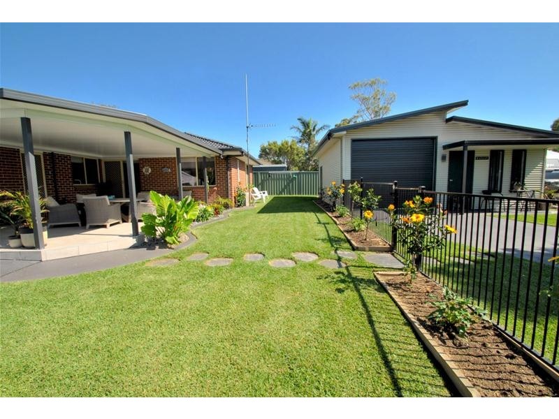 79 Emmett Street, Callala Bay NSW 2540