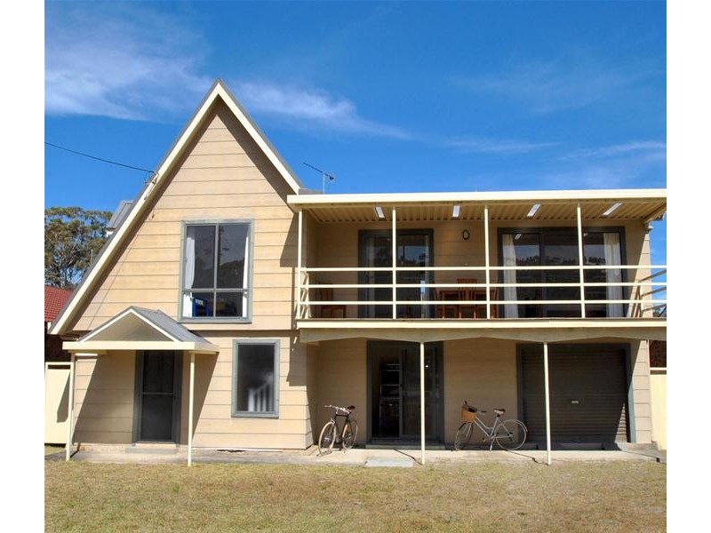 135 Queen Mary Street, Callala Beach NSW 2540